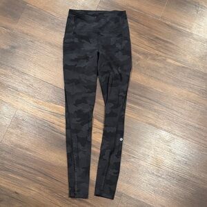 Lululemon Camo Leggings Size 4